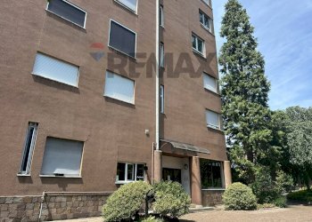 Edificio all\'aperto - Three-room apartment Viale Vittorio Veneto
 
9, Gallarate - photo 19