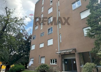 Edificio all\'aperto - Three-room apartment Viale Vittorio Veneto
 
9, Gallarate - photo 27