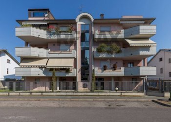 Edificio all\'aperto - Appartamento Via Piave
 
6, Legnano - foto 1