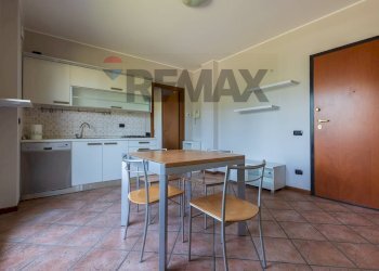Sala da pranzo - Appartamento Via Piave
 
6, Legnano - foto 3