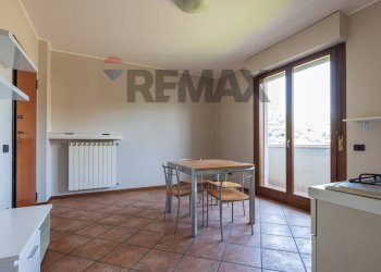 Sala da pranzo - Appartamento Via Piave
 
6, Legnano - foto 4