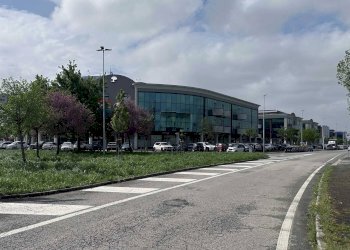 Edificio all\'aperto - Magazzino Via Longhin
3, Padova - foto 8