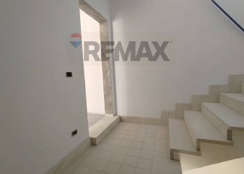 Scale - Casa semi indipendente Via San Leonardo
 
91, Spongano - foto 12
