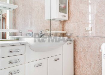 Bagno - Two-room apartment Samarate - photo 17