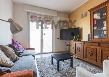 Soggiorno - Appartamento Via Per Crenna
 
19, Cardano al Campo - foto 7