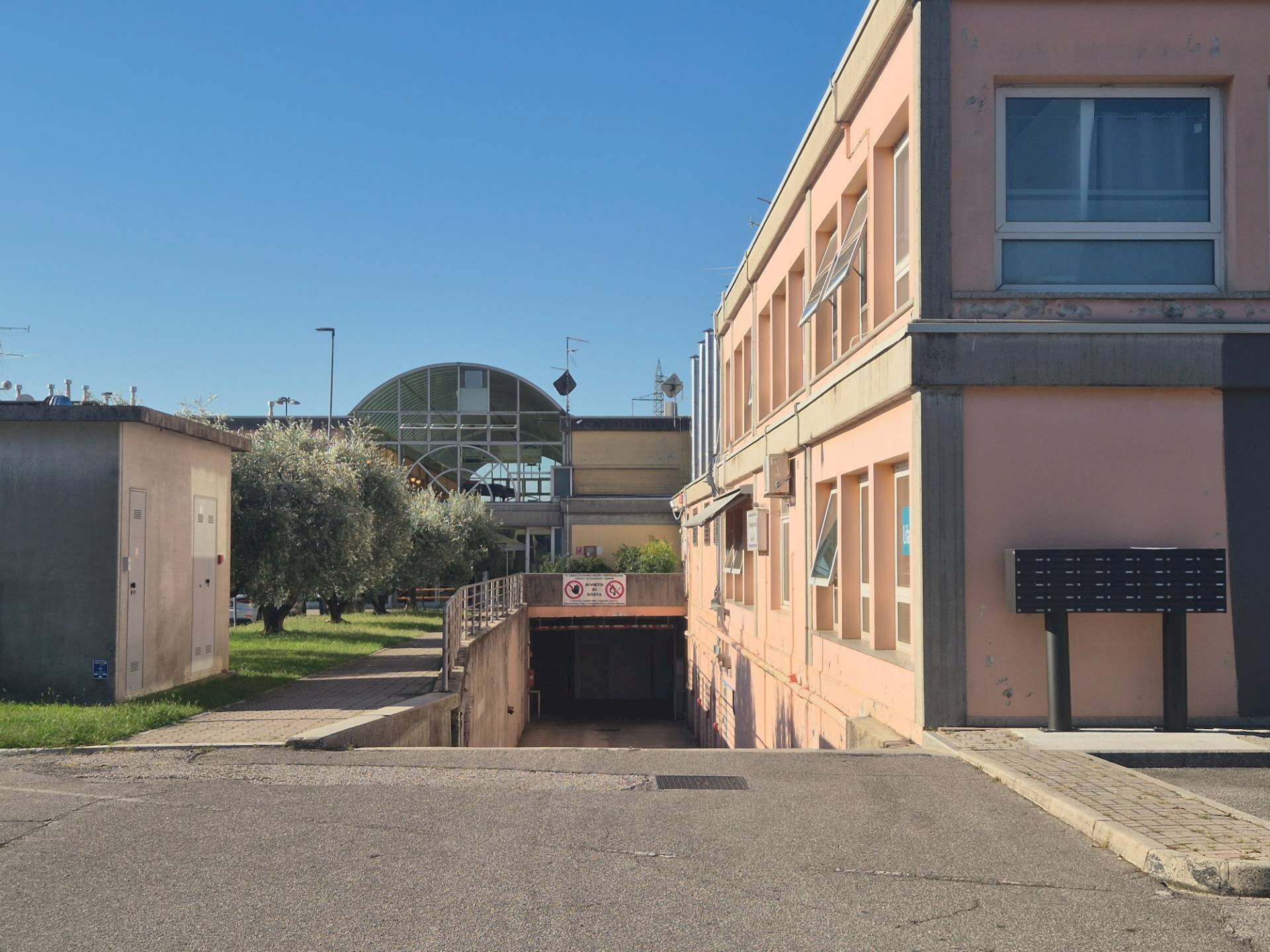 Foto 2 - Magazzino Via Pascoli, Affi - foto 2