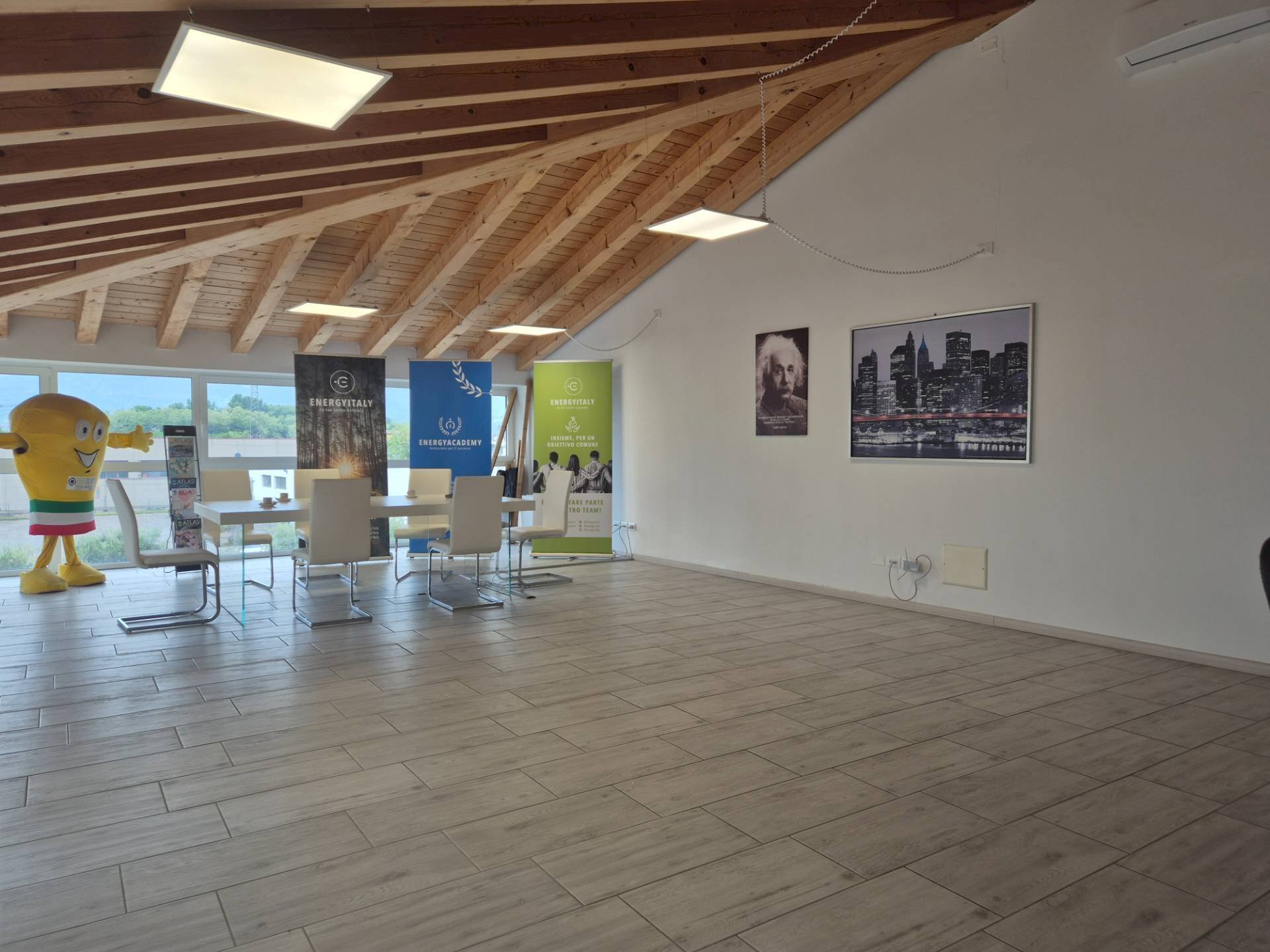 Foto 1 - Office LOCALITA' VARESCHE
 
36, Costermano sul Garda - photo 1