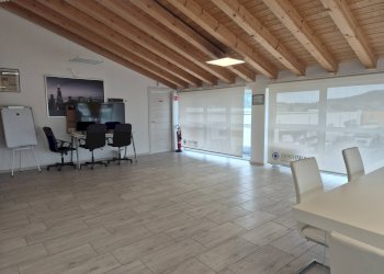 Foto 2 - Office LOCALITA' VARESCHE
 
36, Costermano sul Garda - photo 2