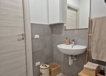 Foto 7 - Office via varesche
 
36, Costermano sul Garda - photo 7