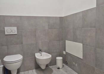 Foto 8 - Office via varesche
 
36, Costermano sul Garda - photo 8