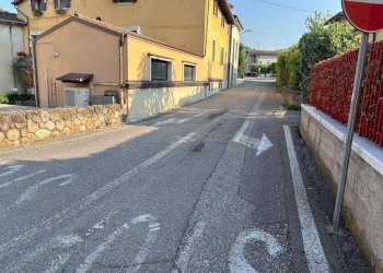 Foto 5 - Office Vicolo Brennero
 
2, Sant'Ambrogio di Valpolicella - photo 5