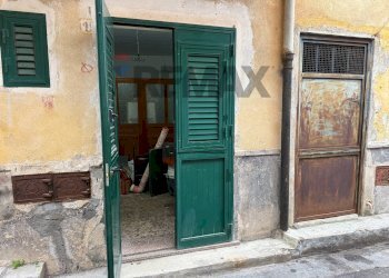 Edificio all\'aperto - Four-room apartment VIA SAN MARTINO
 
15, Monreale - photo 10
