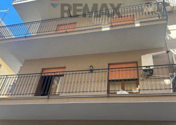 Edificio all\'aperto - Four-room apartment via Pirandello
 
1, Casteldaccia - photo 6