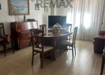 Sala da pranzo - Four-room apartment via Pirandello
 
1, Casteldaccia - photo 24
