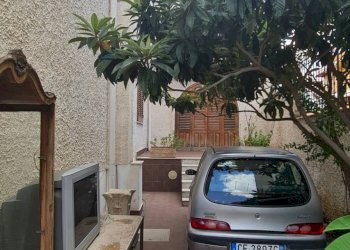 Parcheggio - Semi-detached house Palermo - photo 6