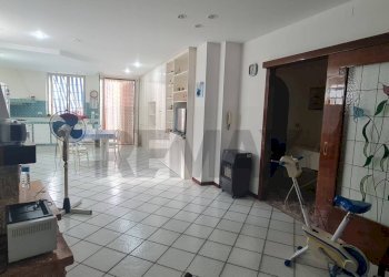 Soggiorno - Semi-detached house Palermo - photo 8