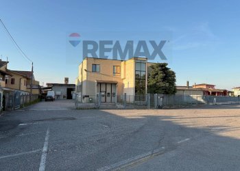 Edificio all\'aperto - Shed Salizzole - photo 2
