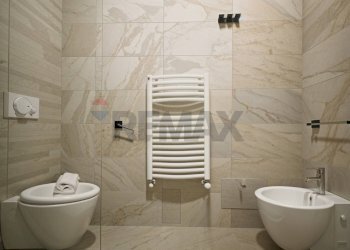 Bagno - Apartment Via Adelina Zini
 
78, Massa - photo 27