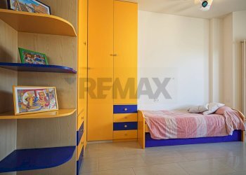 Camera / camera da letto - Apartment Via Adelina Zini
 
78, Massa - photo 30