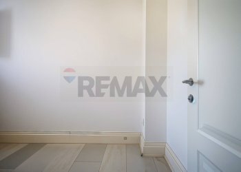 Bagno - Apartment Via Adelina Zini
 
78, Massa - photo 38