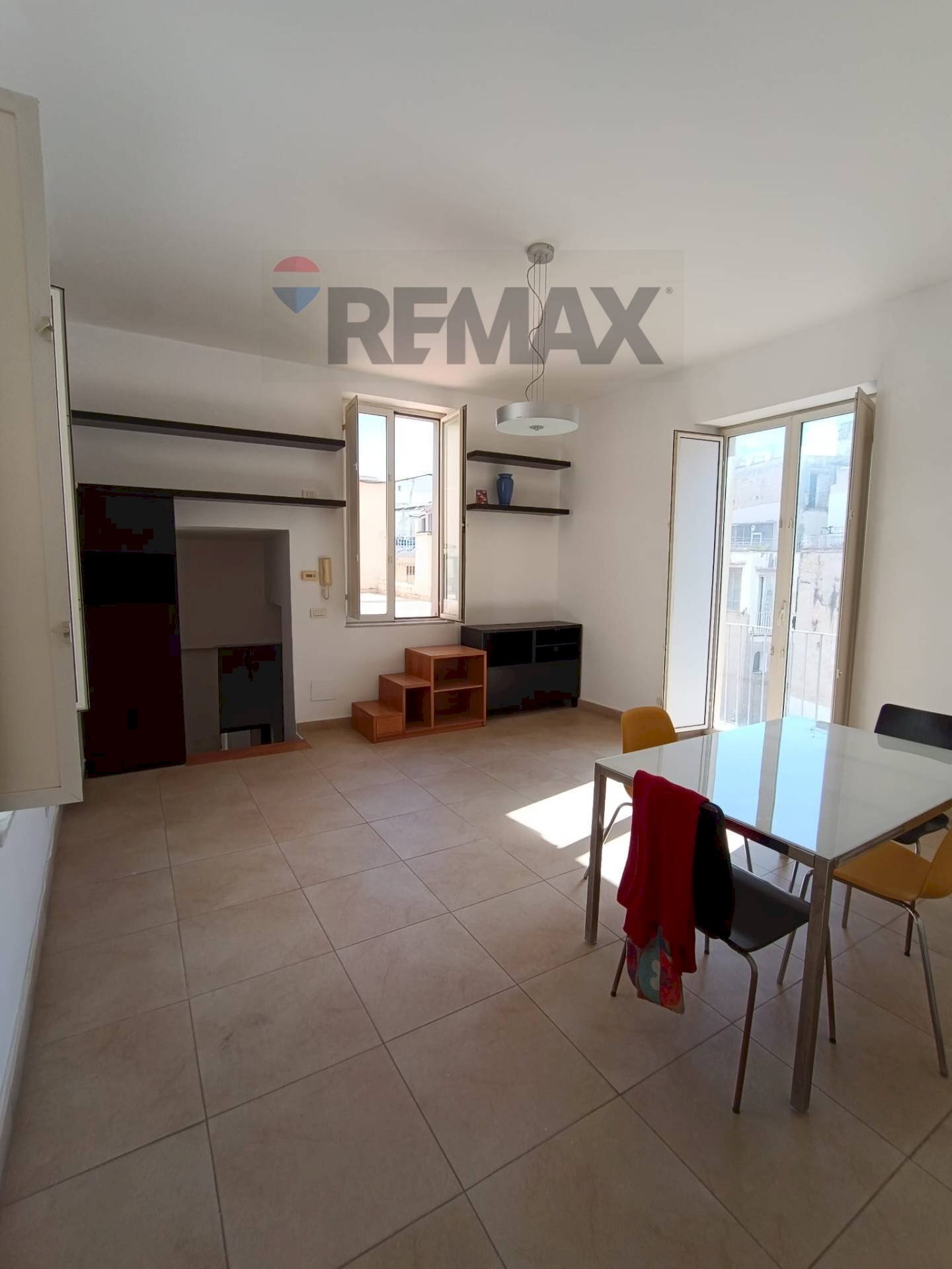 Sala da pranzo - Two-room apartment Napoli - photo 3