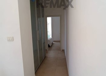 Hall / corridoio - Two-room apartment Napoli - photo 9