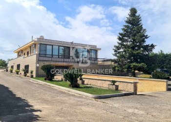 Foto 1 - Villa Strada Massafra Zona F
 
157, Martina Franca - foto 1