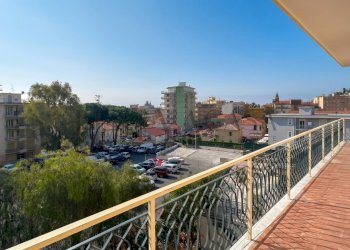 Foto 1 - Four-room apartment via Aurelia Pontente, Taggia - photo 1