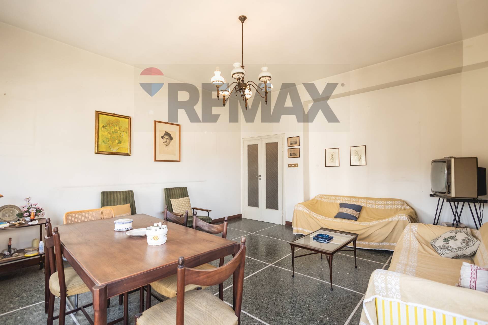 Sala da pranzo - Four-room apartment Viale Dante Alighieri
 
74, Rimini - photo 1