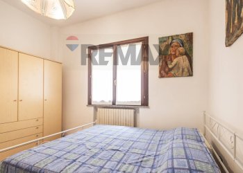Camera / camera da letto - Three-room apartment Rimini - photo 11