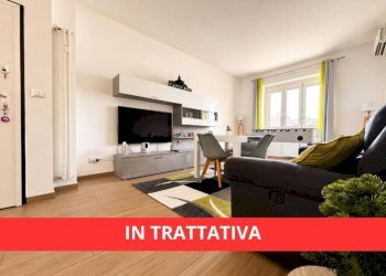 Salone - Four-room apartment via Savonarola, 41, Carmagnola - photo 1