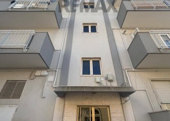 Edificio all\'aperto - Trilocale VIA BADOGLIO
 
65, Trani - foto 2