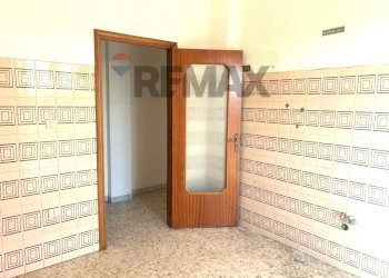 Dettagli - Trilocale VIA BADOGLIO
 
65, Trani - foto 6