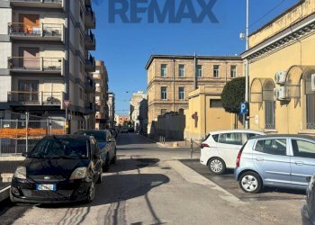 Edificio all\'aperto - Trilocale VIA BADOGLIO
 
65, Trani - foto 25
