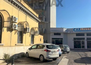 Edificio all\'aperto - Trilocale VIA BADOGLIO
 
65, Trani - foto 27