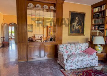 Soggiorno - Attic via tagliamento
 
15, Cosenza - photo 2