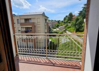 Balcone - Appartamento via Federico Dettoni, 48, Asti - foto 2