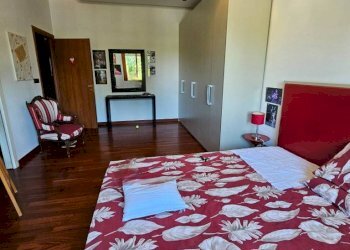 Camera da letto - Appartamento via Ugo Foscolo, 30, Asti - foto 7