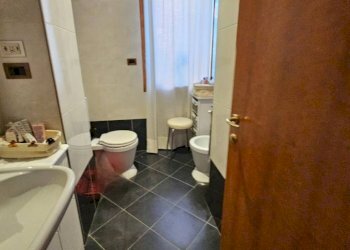 Bagno - Appartamento via Ugo Foscolo, 30, Asti - foto 13