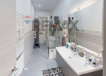Bagno - Four-room apartment via Enrico Hillyer Giglioli
 
130, Genova - photo 31