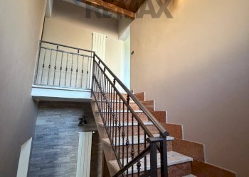 Scale - Villa TAVERNA VECCHIA
 
15, Cervaro - foto 33