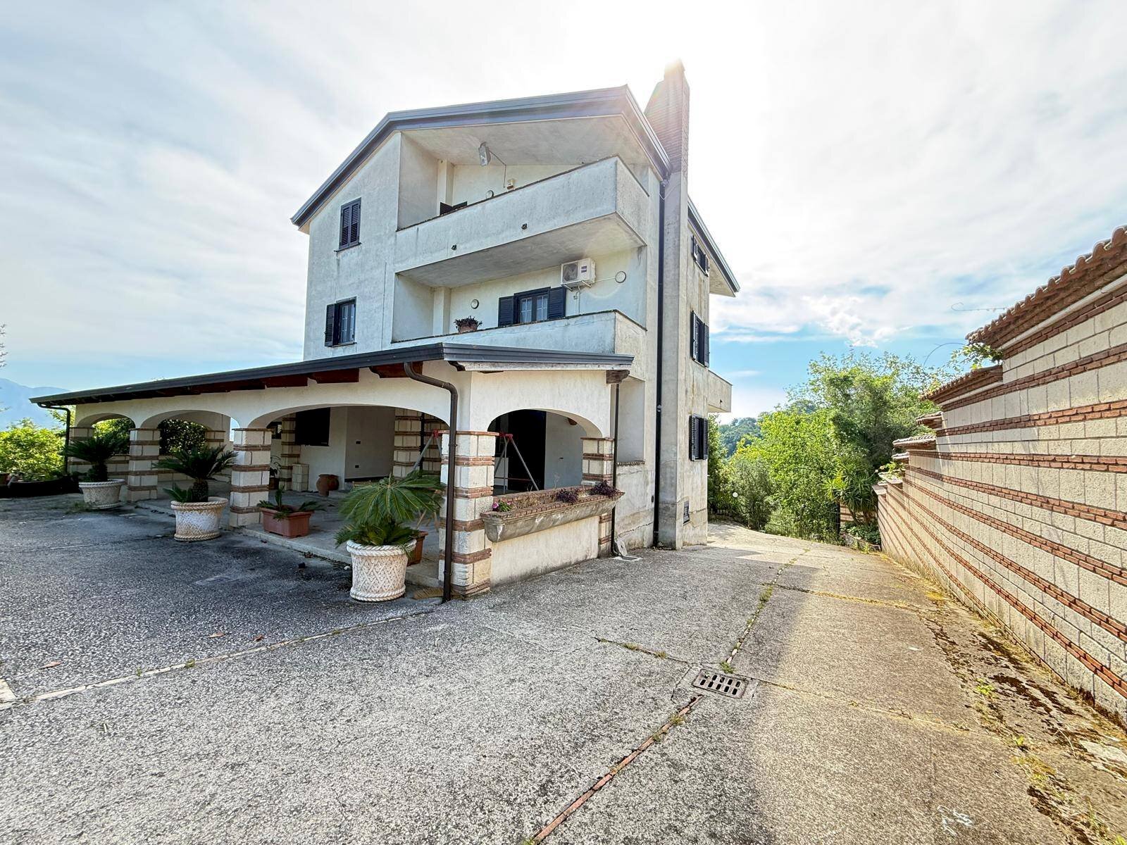 Foto 1 - Villa Strada  Provinciale  Santa Lucia Montegarofalo
 
6, Caiazzo - photo 1