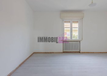 Foto 27 - Four-room apartment Via San Lorenzo A Monte
 
33, Rimini - photo 27