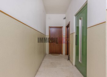 Foto 35 - Three-room apartment Via Maria Melato
 
3, Reggio nell'Emilia - photo 35