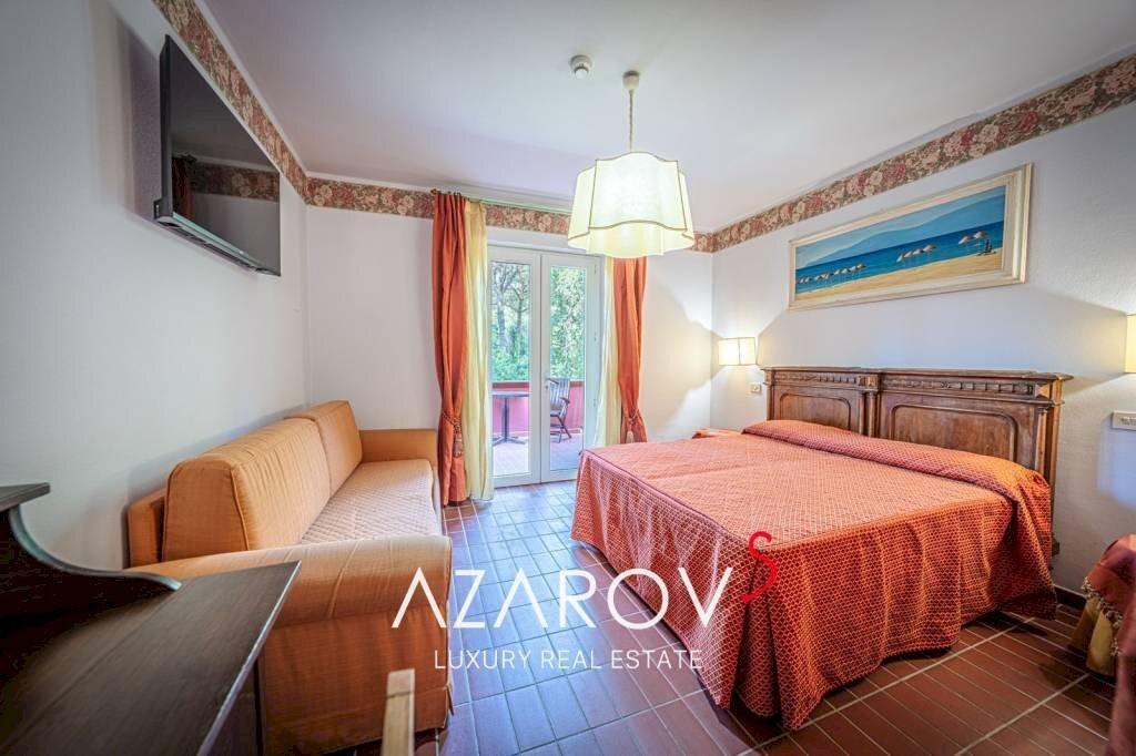 Camera da letto - Villa via Giuseppe Verdi, Massa - foto 3