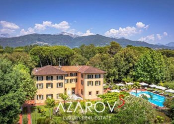 Piscina - Villa via Giuseppe Verdi, Massa - foto 29
