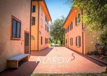 Cortile interno - Villa via Giuseppe Verdi, Massa - foto 40