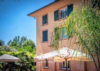 Facciata - Villa via Giuseppe Verdi, Massa - foto 45