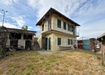 Rustico Via cese, Bianzè - foto 1