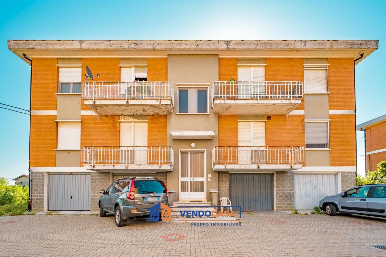 Four-room apartment Centallo - photo 1